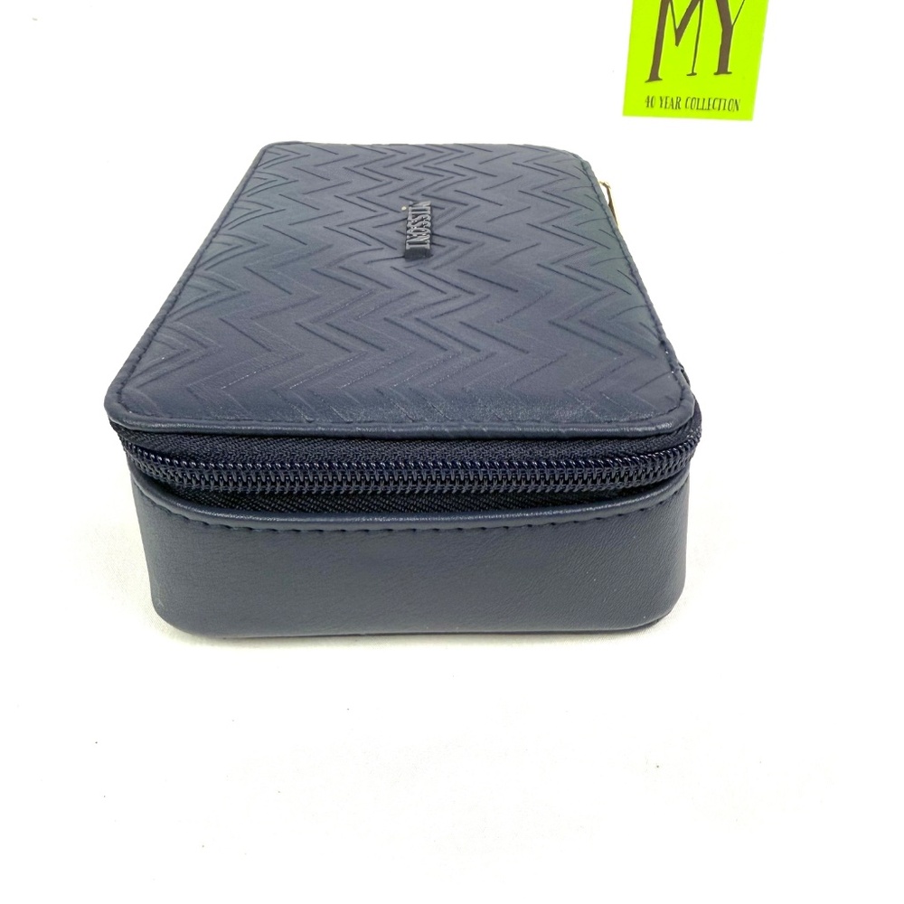 Missoni X Delta Air Lines Amenity Kit Navy Blue Travel Bag, Delta One Exclusiv View 5